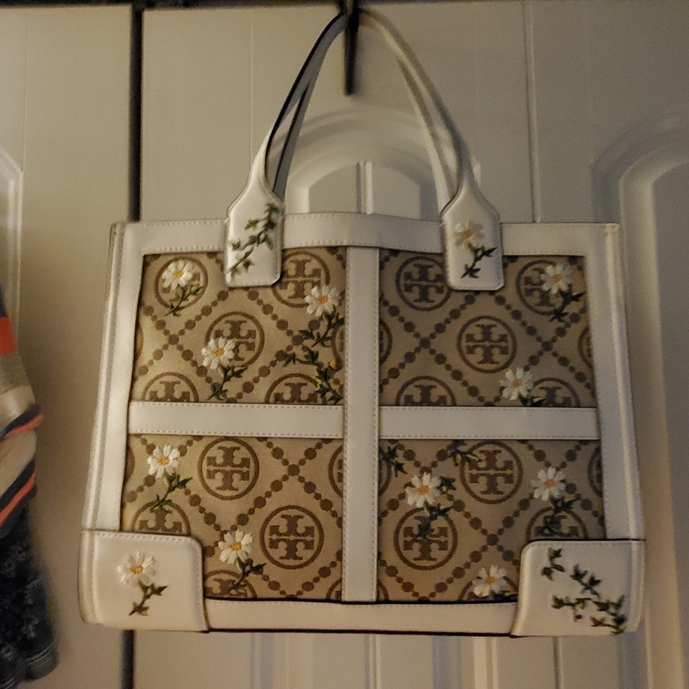 Tory Burch leather bag
